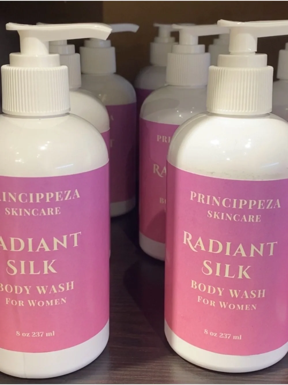 Radiant Silk Pink Body Wash for Women - Picture 1 of 2